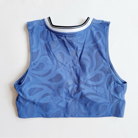 Lululemon Paisley Mesh-Back V-Neck Longline Tennis Bra Med NWT - Picture 2 of 6